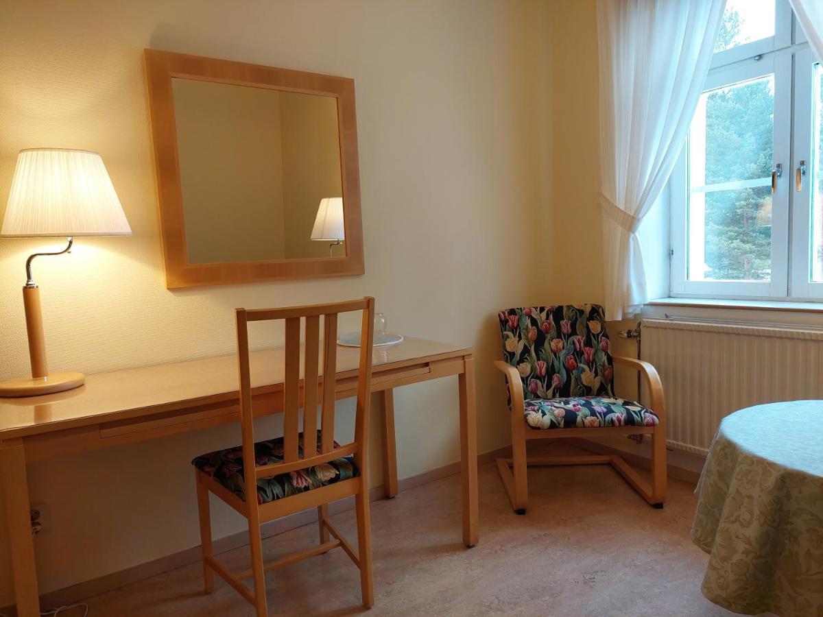 Bed and Breakfast Birgittagarden - Gaesthem - Birgittasystrarna Falun Esterno foto