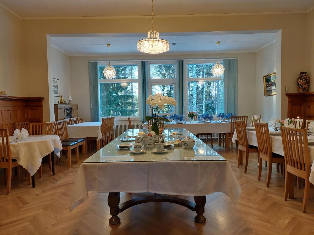 Bed and Breakfast Birgittagarden - Gaesthem - Birgittasystrarna Falun Esterno foto