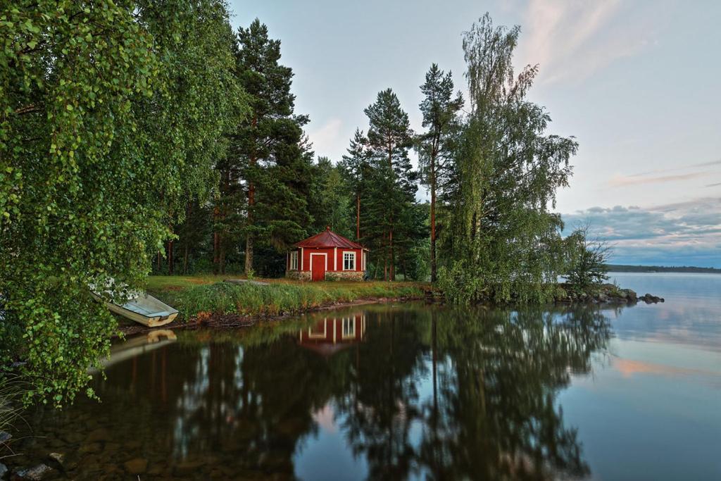 Bed and Breakfast Birgittagarden - Gaesthem - Birgittasystrarna Falun Esterno foto
